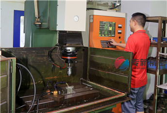 火花機(jī) 公差+/-0.08mm